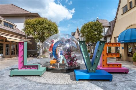 Maasmechelen Village: Luxury boutique shopping in 